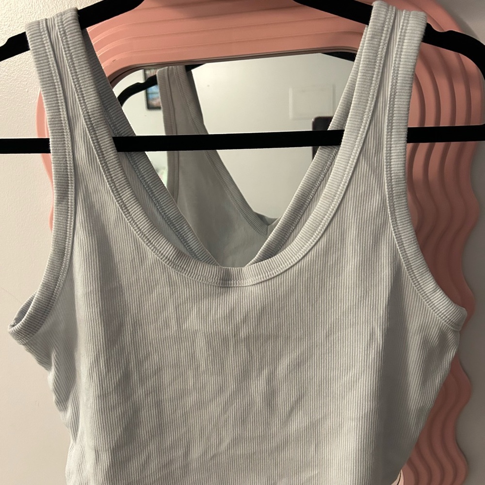 Gray Sleeveless Crop Tank Top